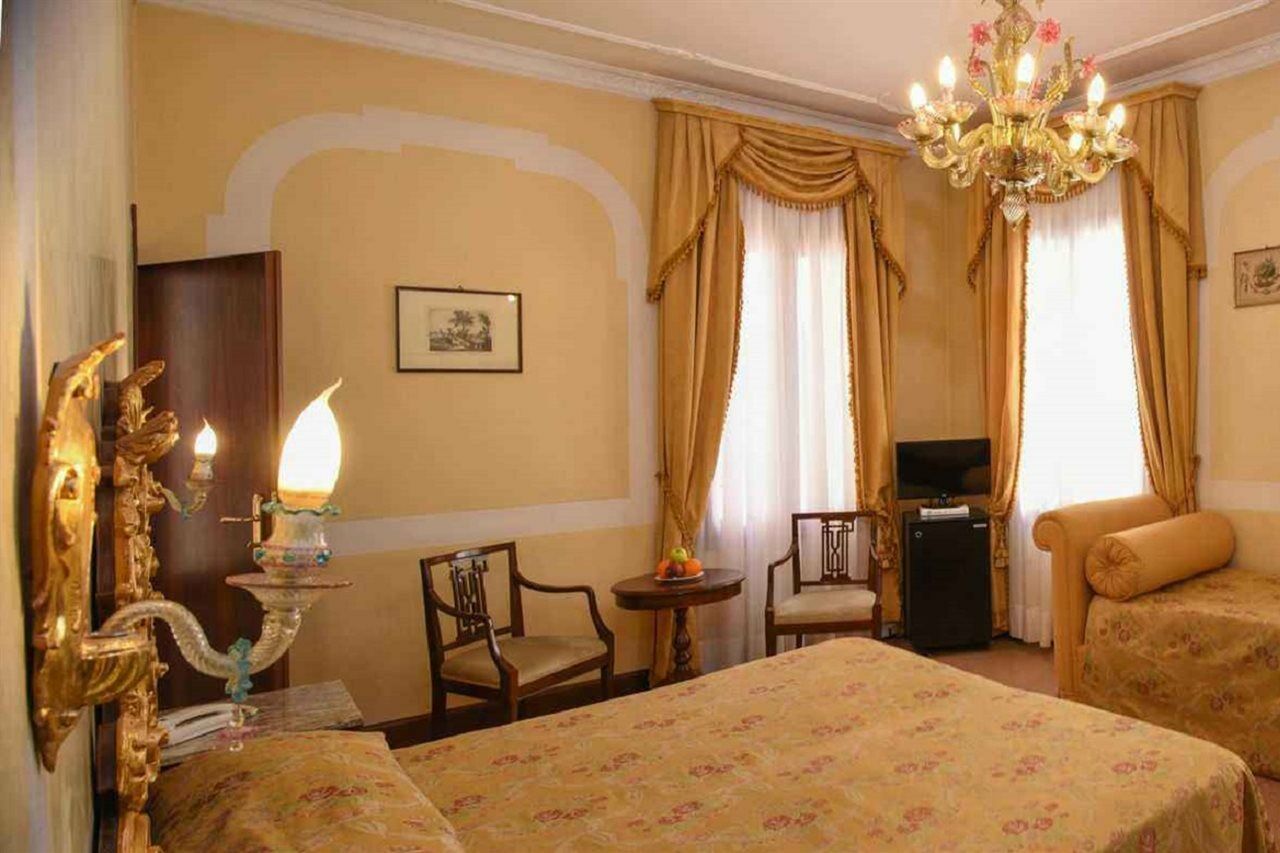 Hotel San Moise Venice Exterior photo